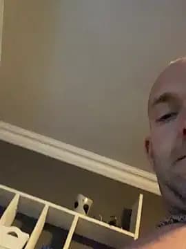 Bigtoyaddict live cam