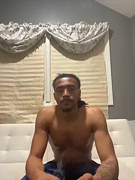 Mellyj053 live cam
