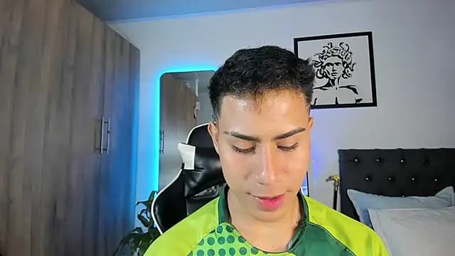 AlanNaughty live cam
