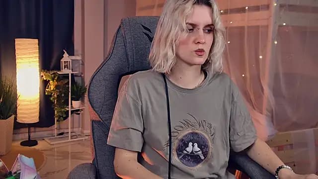 BethanyCloud live cam