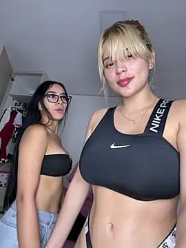 _Alicee_1 live cam on Stripchat