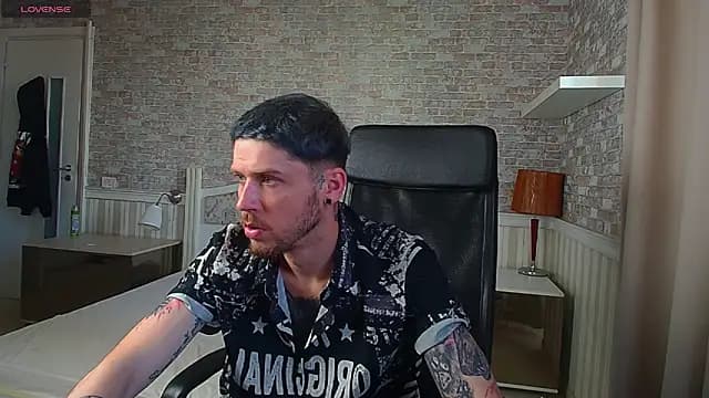 JonahShaw live cam