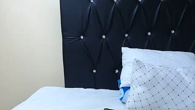 SexyBadGirl20 live cam