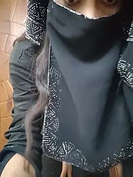 Noorkhatoon live cam