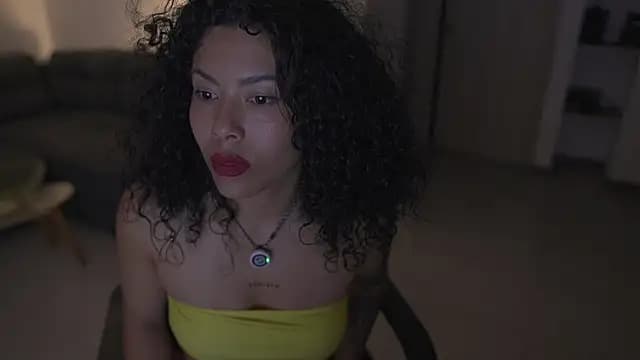 kyria_1 live cam on Stripchat