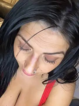 LittleMissEeve live cam