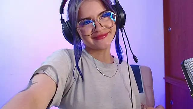 Raventh_ live cam