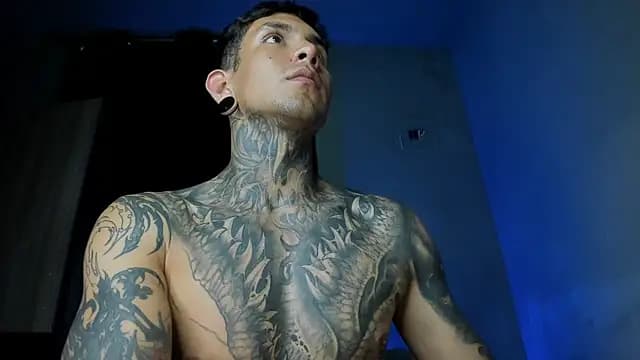 Travisttanner28 live cam