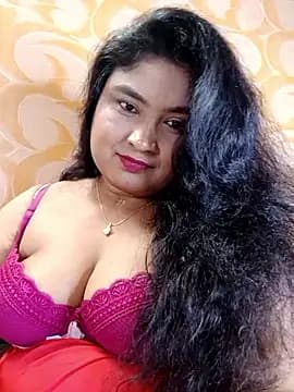 hornyriyanka live cam