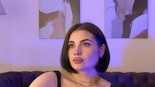 AdrianaToress live cam