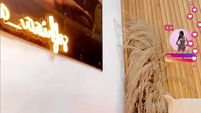 sofhiaa_adaams live cam
