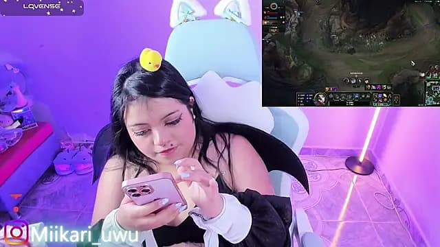 Ahri_Elderwood live cam