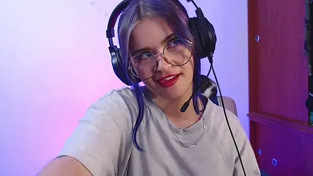 Raventh_ live cam