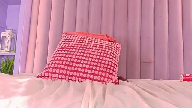 Meganlove__ live cam