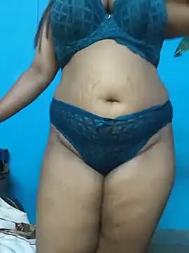 Hayna_G live cam on Stripchat