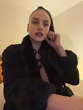 Lena-Williamss live cam