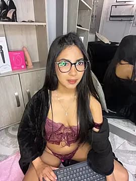 Gretel_Streit live cam on Stripchat