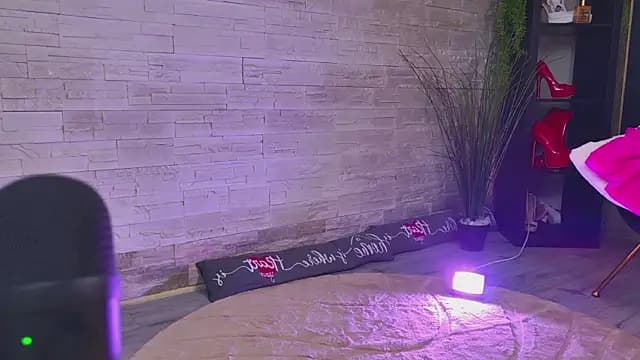 BlondieXStar live cam