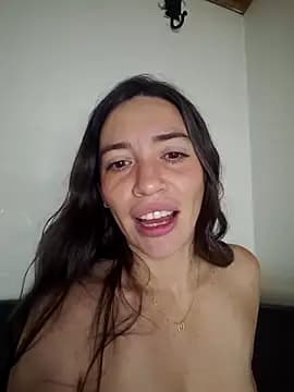 loveuu-bae live cam on Stripchat