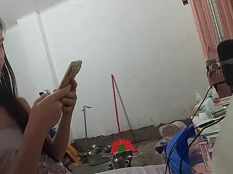 RebelAura live cam