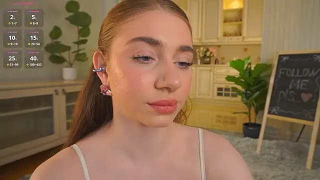 WondaCoriaty live cam