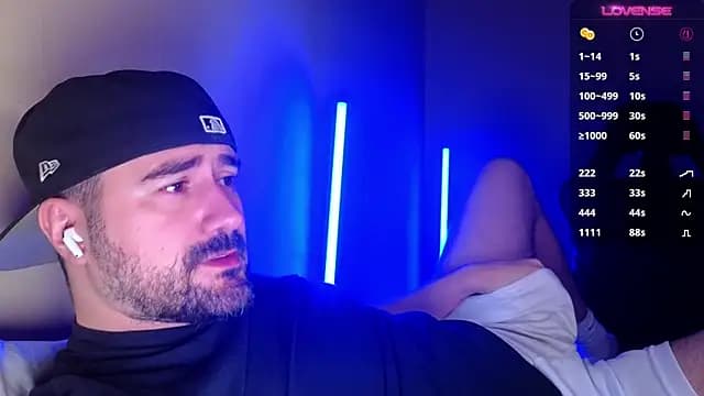 DominantTheo live cam on Stripchat