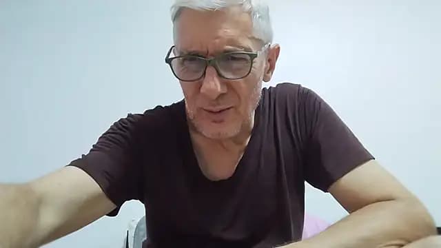 BIGUNCUTHARDCOCK live cam