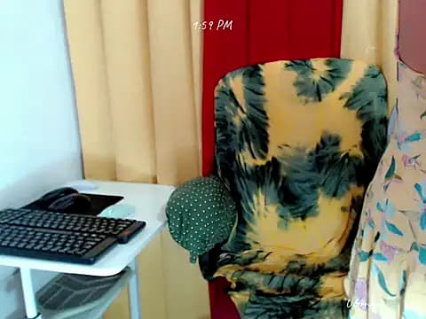 nesianhottits live cam