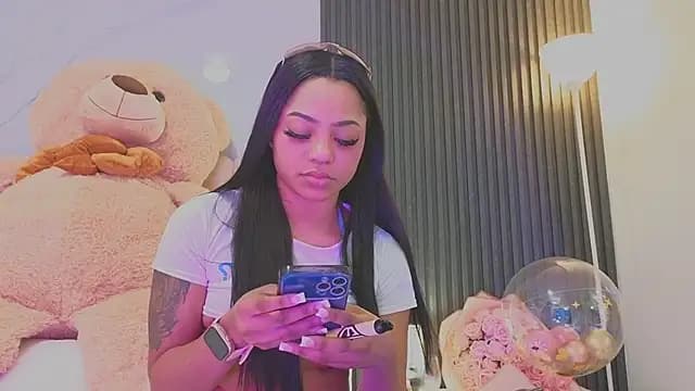 Madiee_Rhea live cam