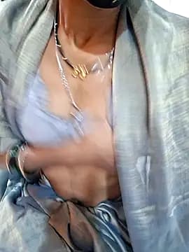 Marathi_Sayali live cam