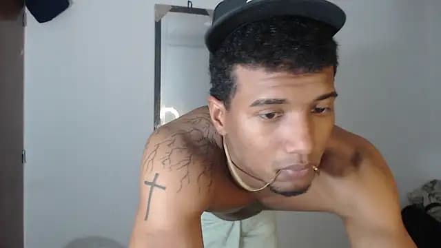 Dani-brown live cam