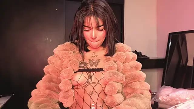 Milu_carbajal_x live cam