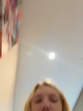 AmmyHot live cam