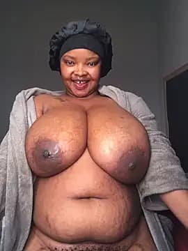 Pinkypie_Busty live cam
