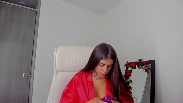 Brunnettee_1 live cam