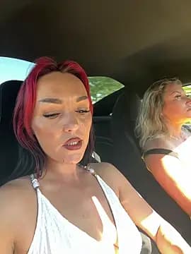 MeganFoxiyyy live cam