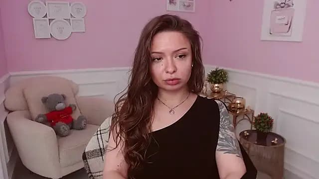 LucySkilar live cam