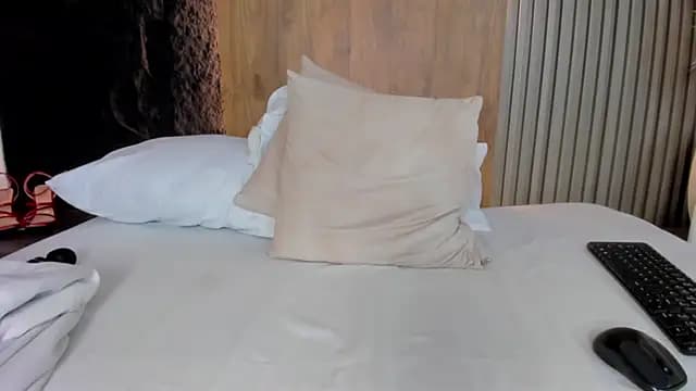 lia_sexx19 live cam