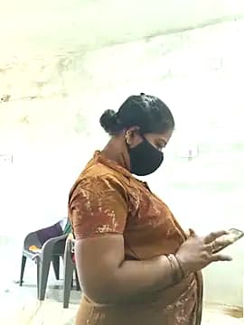 MaaliiiPonuTamil live cam