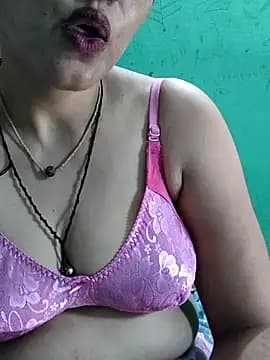 Piya-Naughty live cam