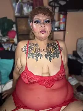 DivineBBWPoison live cam
