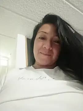 Katysaez live cam