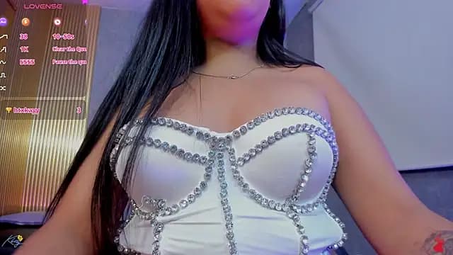 Laulin_tay live cam