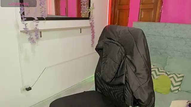 Aysha_winxs live cam