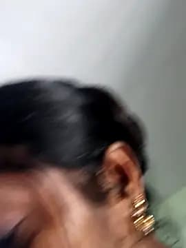 yamini1431 live cam