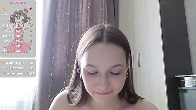 Harlybaby_2007 live cam
