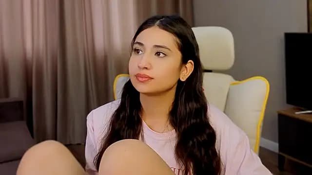 honeylanaa live cam