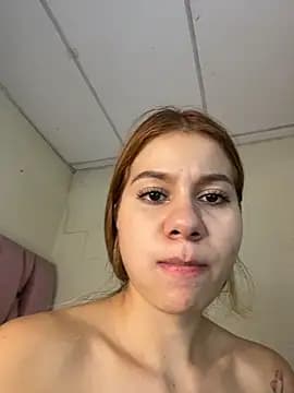 AuroraSim live cam on Stripchat