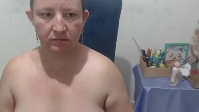 Yohis_Kiut25 live cam