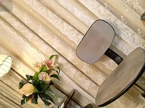 PrettyStranger live cam